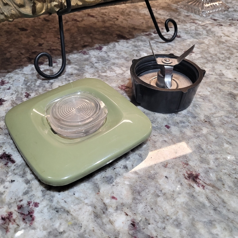 Genuine Osterizer Blender Lid and Blade Unit for Model 6630